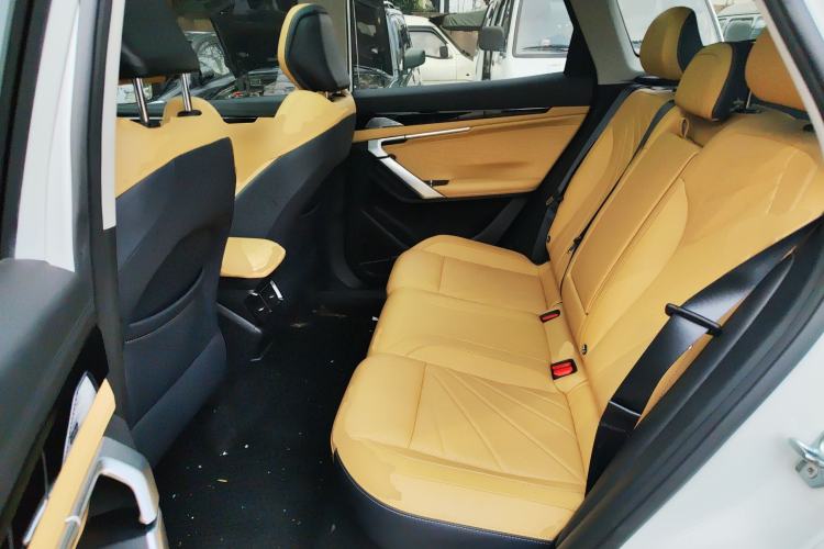 Used Geely Auto FX11 2023 2.0TD DCT Prestige Edition
