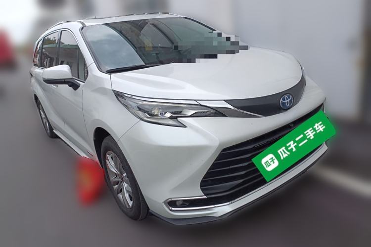 Used Toyota SIENNA 2023 2.5L Hybrid Comfort Edition
