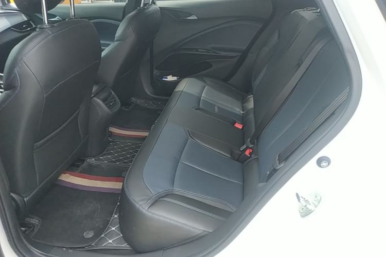 Used Buick Velite 6 2024 450km Range Commuter Version Left Rear Seat