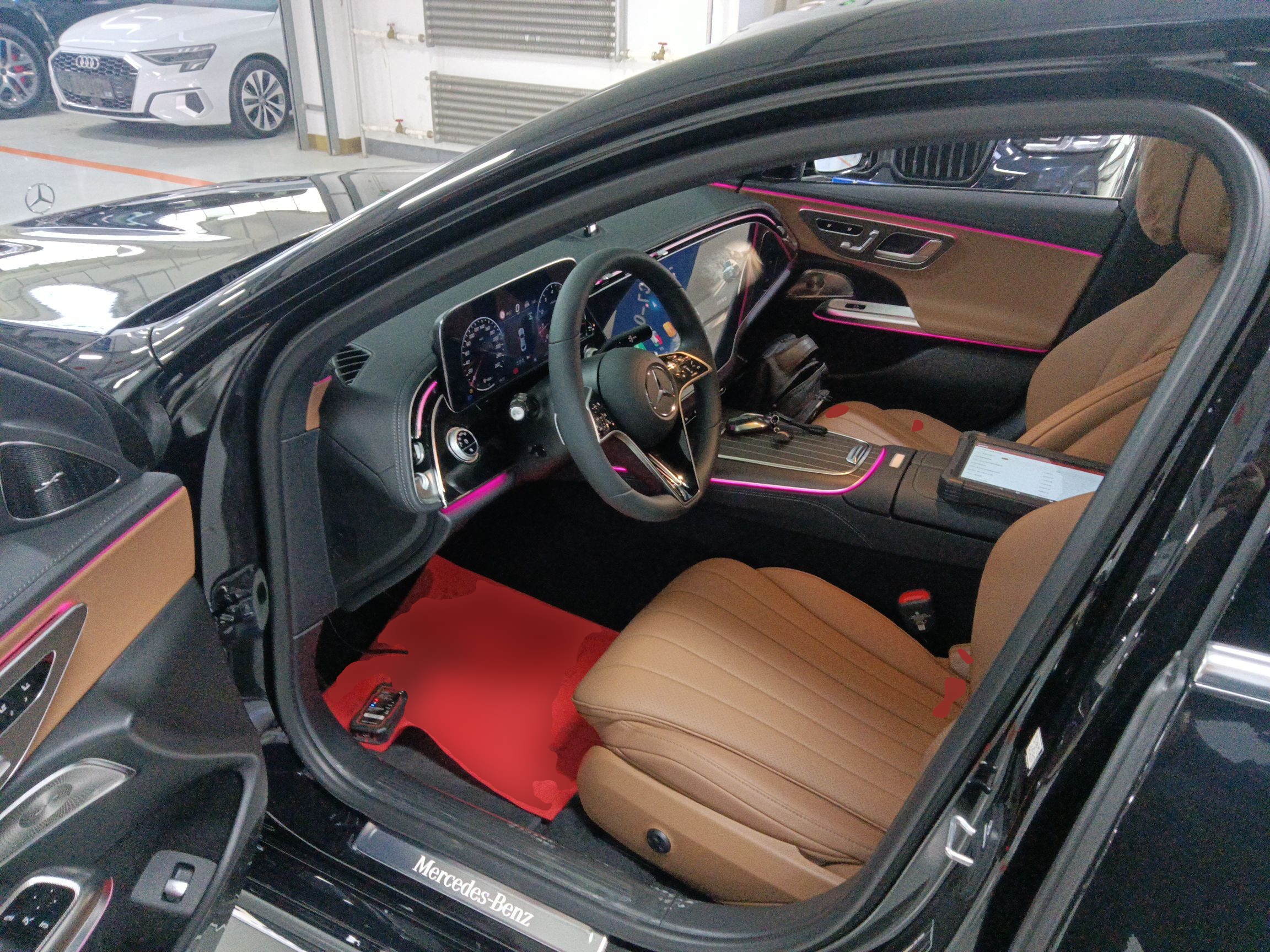 Переднее сиденье в автомобиле