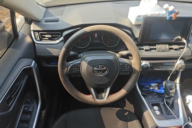 Used Toyota RAV4 2022 2.0L CVT Two-Wheel Drive Urban Edition Steering Wheel