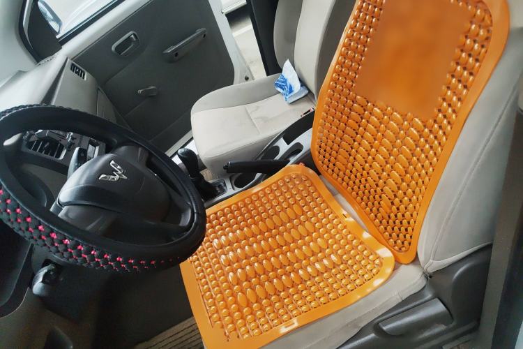 Used Wuling Rongguang V 2015 1.5L Practical Version
