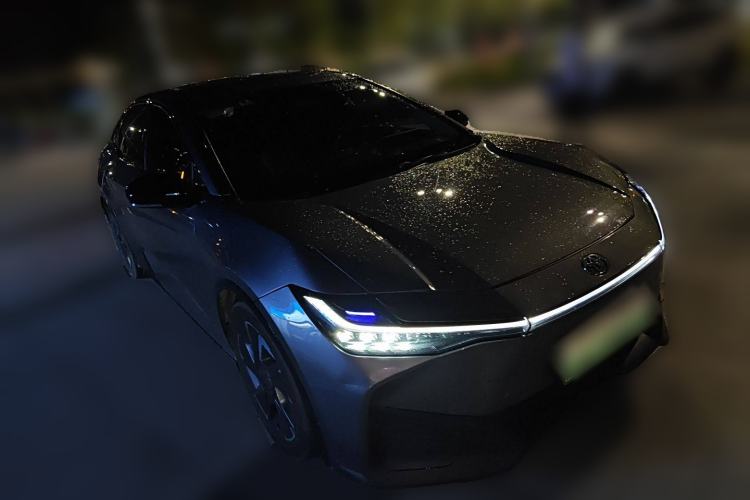 Used Toyota bZ3 2023 616 km Long-Range PRO
