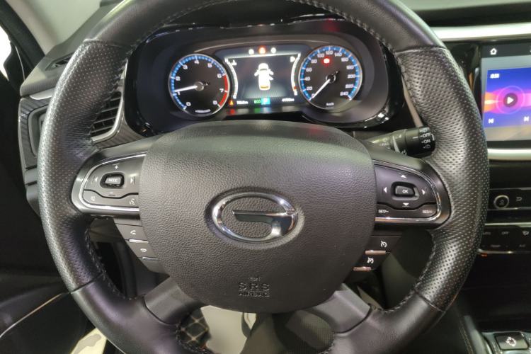 Used GAC Trumpchi GS7 2017 280T Two-Wheel Drive Luxury Model
