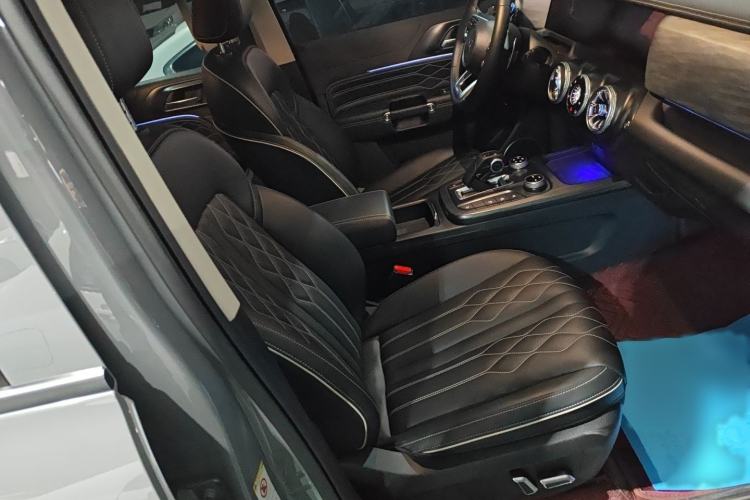 Used Tank 300 2021 Off-Road Edition 2.0T Challenger Right Front Seat