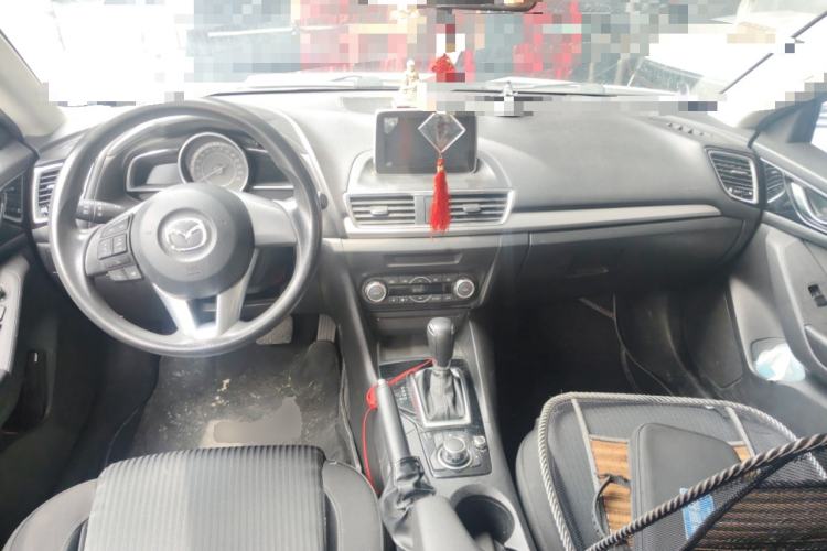 Used Mazda 3 Axela 2016 Sedan 1.5L Automatic Luxury Model