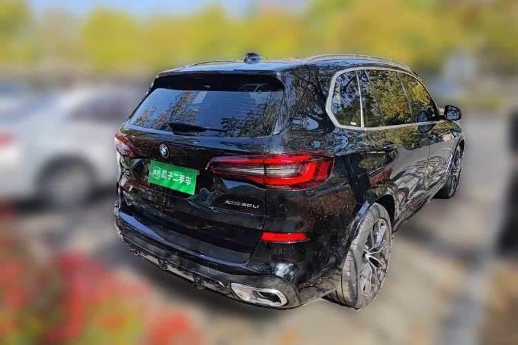 Used BMW X5 2022 Restyled xDrive 30Li Luxury Version M Sport Package