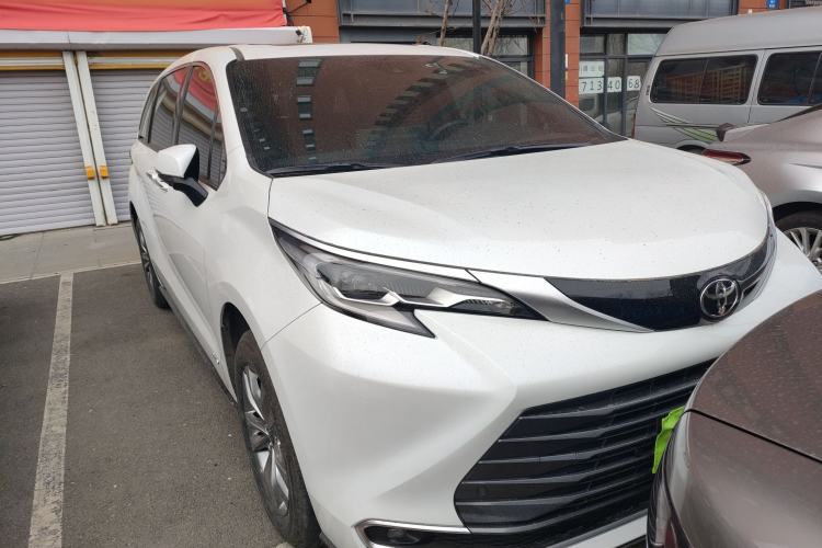 Used Toyota SIENNA 2024 2.5L Hybrid Four-Wheel Drive Prestige Edition