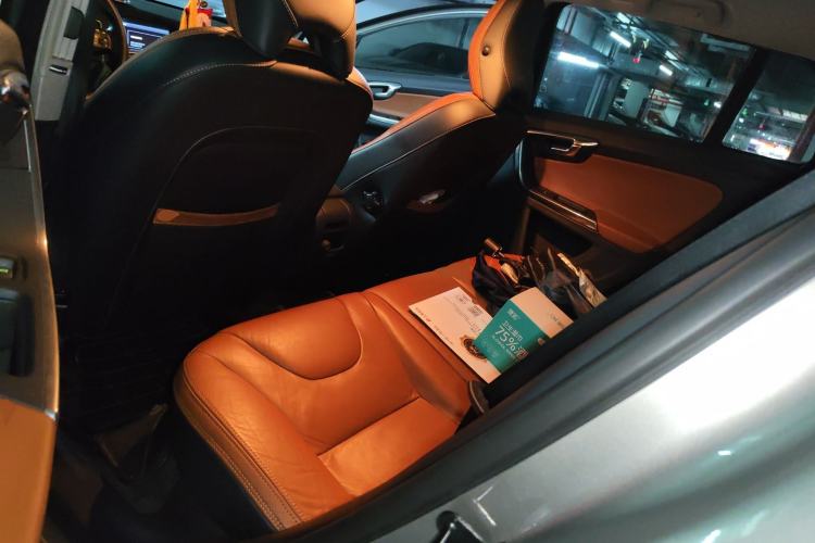 Used Volvo V60 2013 T5 Zhiya Edition