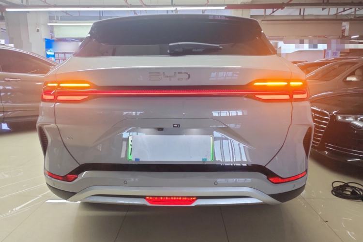 Used BYD Song PLUS New Energy 2025 EV 520km Luxury Version
