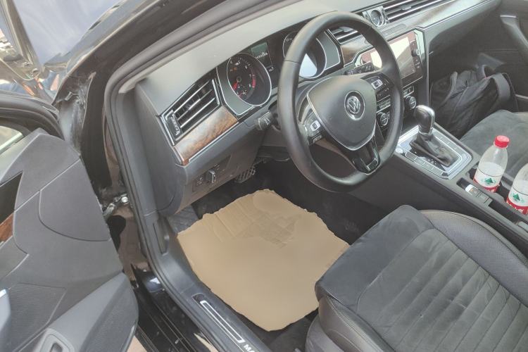 Used Volkswagen Magotan 2018 330TSI DSG Luxury Model Driver Seat