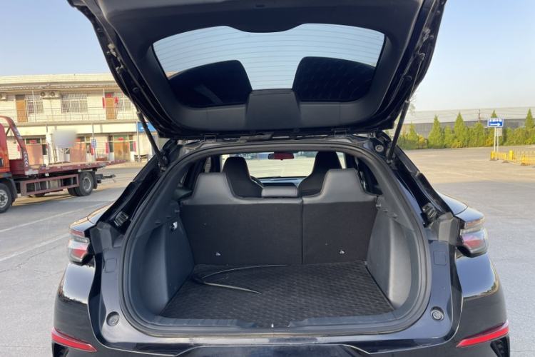 Used CHANGAN UNI-T 2020 1.5T Prestige Version
