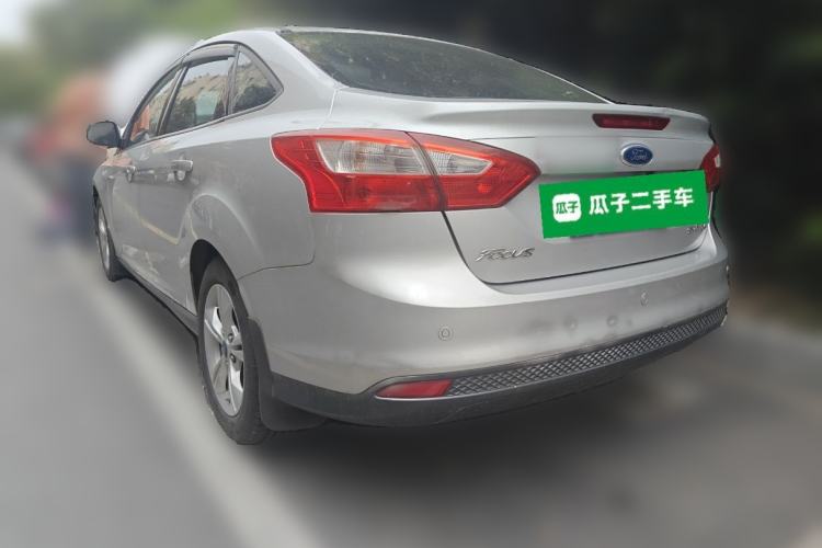 Used Ford Focus 2012 Sedan 1.6L Manual Fashion Edition