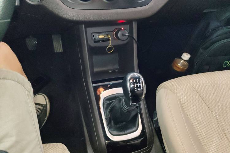 Used Baojun 310W 2017 1.5L Manual Comfort Version China VI Emission Standard