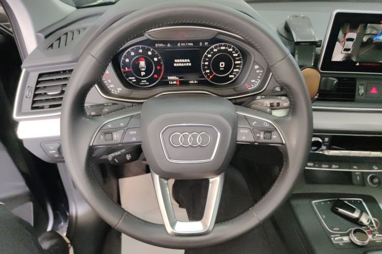 Used Audi Q5L 2020 Updated 40 TFSI Prestige Fashion Edition Steering Wheel