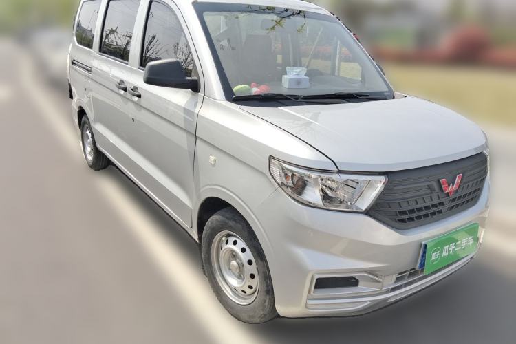 Used Wuling Hongguang V 2019 1.5L Jingqu Version China VI LAR