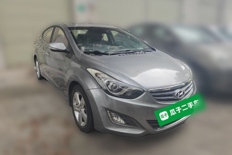 Used Hyundai Elantra (5th Generation / Langdong) 2012 1.6L Automatic Leading Model Front Right 45 Deg