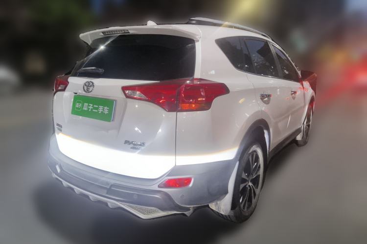 Used Toyota RAV4 2015 2.5L Automatic 4x4 Elite Edition
