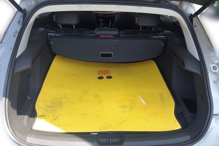 Used Buick Velite 6 2020 Plug-in Hybrid Connected Smart Model Trunk