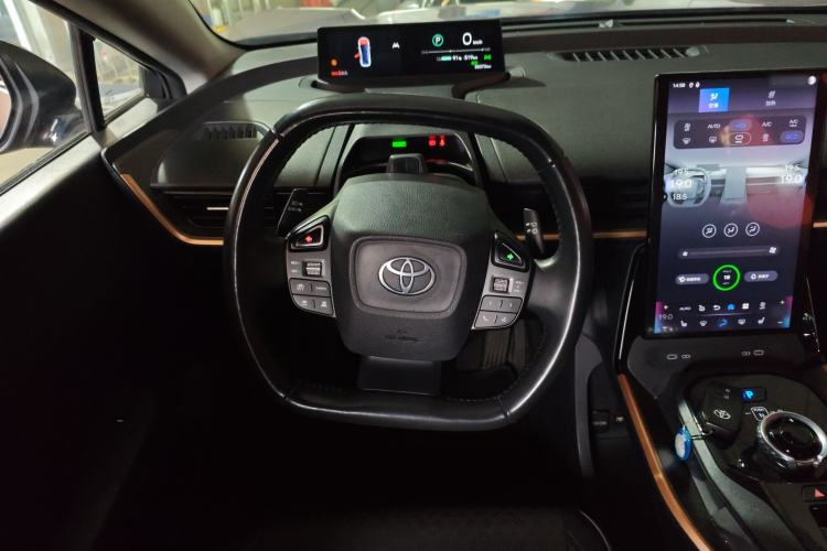 Used Toyota bZ3 2023 616 km Long-Range Premium
