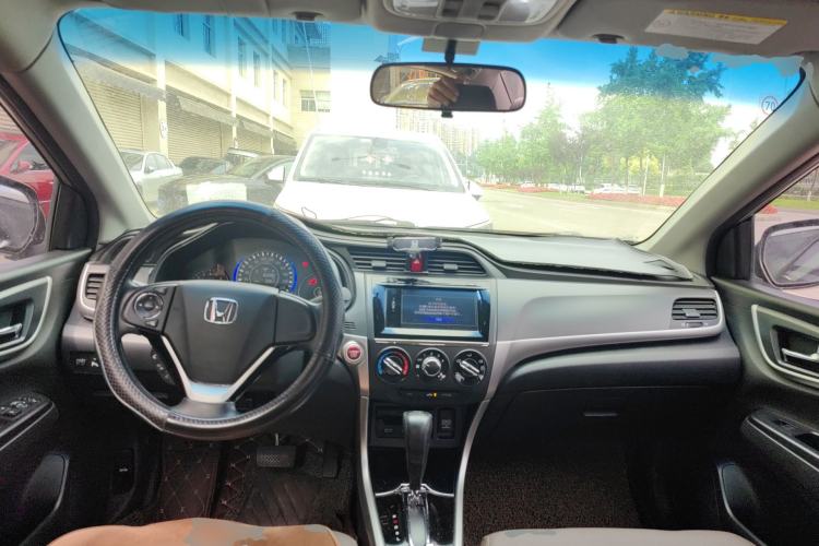 Used Honda Crider 2016 1.8L CVT Leading Edition Center Console