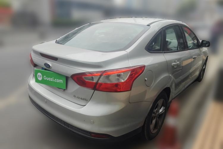 Used Ford Focus 2012 Sedan 1.6L Automatic Fashion Edition
