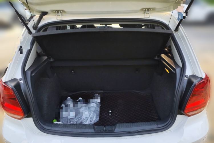 Used Volkswagen Polo 2014 1.4L Manual Fashion Edition
