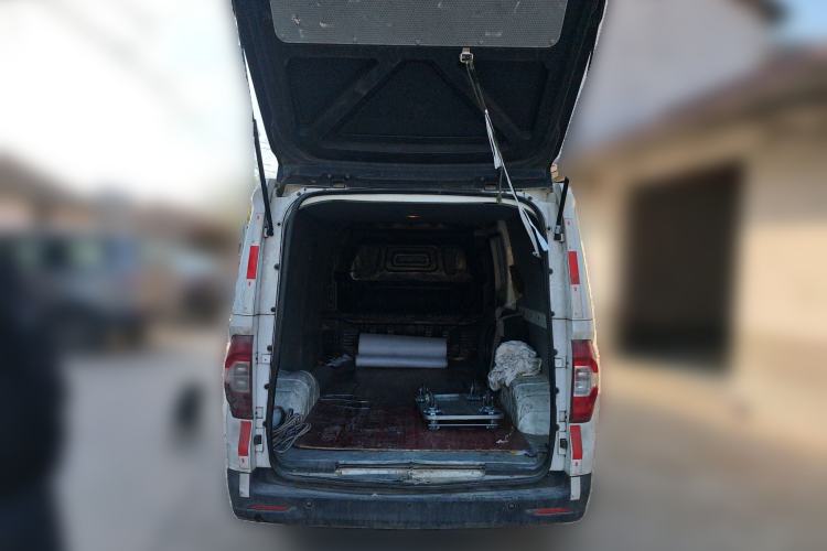 Used SAIC MAXUS EV30 2022 Pure-Electric Smart Logistics Expert with Long Wheelbase Guoxuan