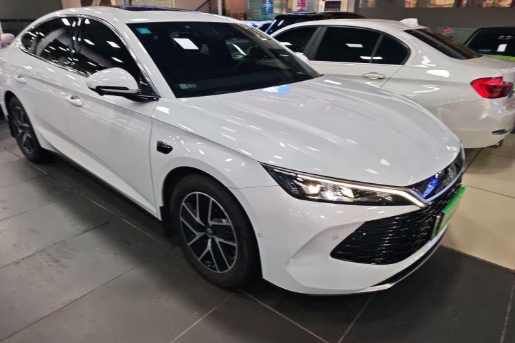 Used BYD Qin L 2025 DM-i Smart Drive 80KM Superior Model
