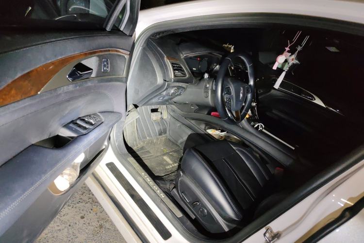 Used Lincoln MKZ 2017 2.0T Luxury Edition Driver Seat