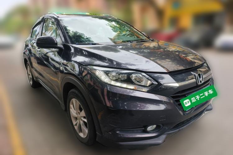 Used Honda Vezel 2018 1.5L CVT 2WD Technology Elite Model Front Right 45 Deg
