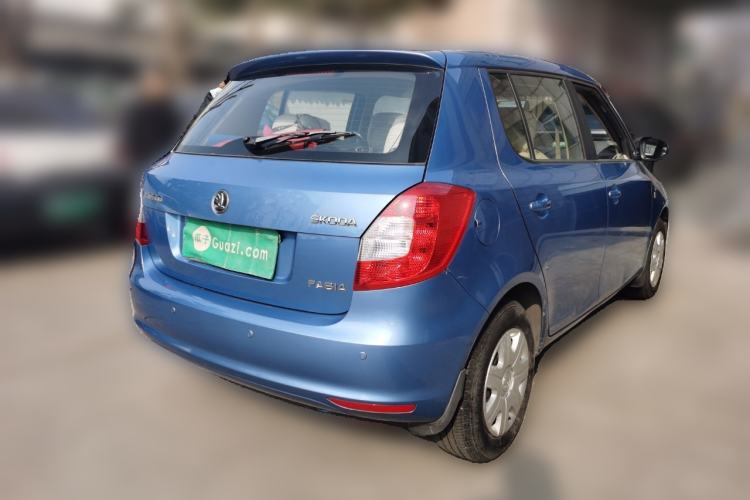 Used Skoda Fabia 2014 1.4L Automatic Crystal Edition