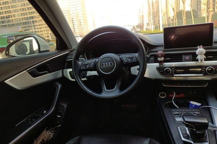 Used Audi A4L 2019 40 TFSI Fashion Edition China VI Emission Standard