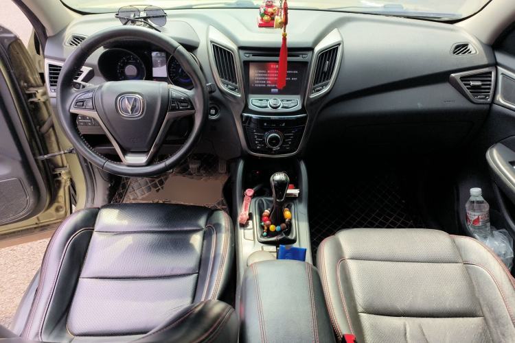 Used CHANGAN CS75 2014 2.0L Manual Leading Version China IV Standard
