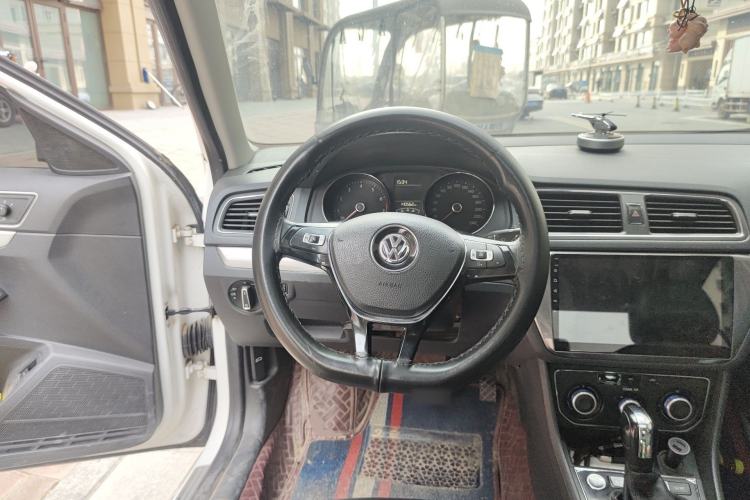Used Volkswagen Lavida 2018 Classic 1.5L Automatic Comfort Edition China VI Standard Steering Wheel