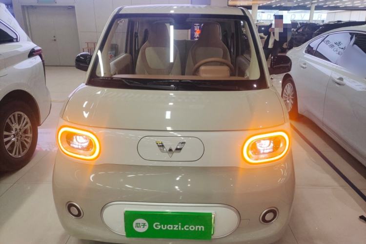Used Wuling Hongguang MINIEV 2024 3rd Generation 215km Youth Edition Front