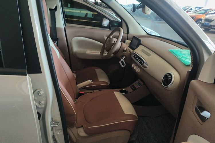 Used Wuling Hongguang MINIEV 2025 Four-Door Version Advanced Edition Right Front Seat