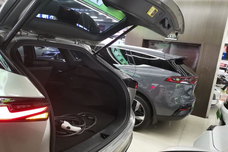 Used Oshan Z6 New Energy 2023 ZhiDian iDD 150KM Flagship PLUS