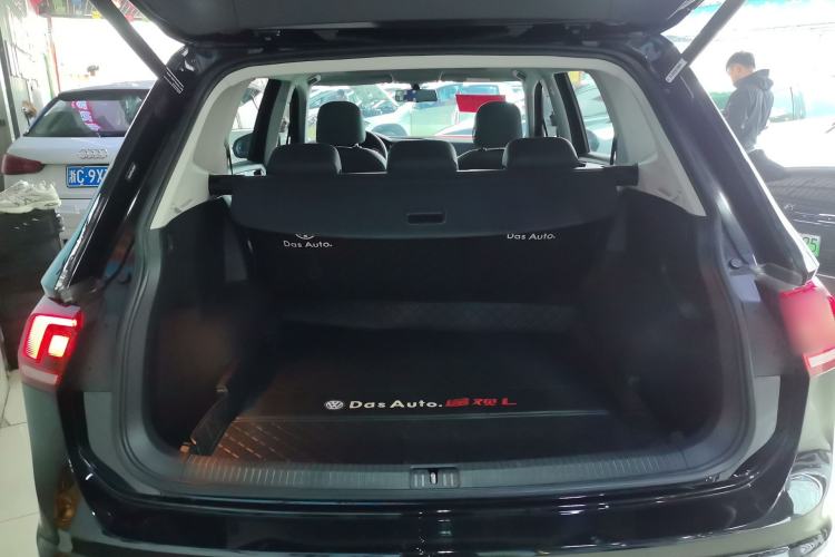 Used Volkswagen Tiguan L 2020 330TSI Automatic Two-Wheel Drive Panoramic Comfort Edition China VI Standard Trunk