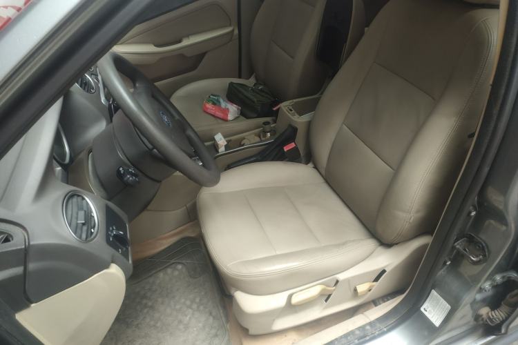 Used Ford Focus 2012 Sedan Classic 1.8L Automatic Fashion Edition
