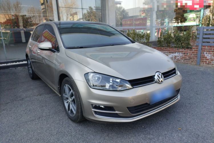 Used Volkswagen Golf 2016 230TSI Automatic Luxury Version
