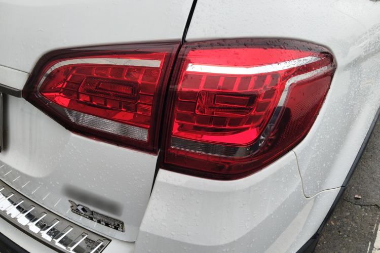 Used Haval H6 2017 Red-Label Sport Edition 1.5T Manual Two-Wheel Drive Elite Model