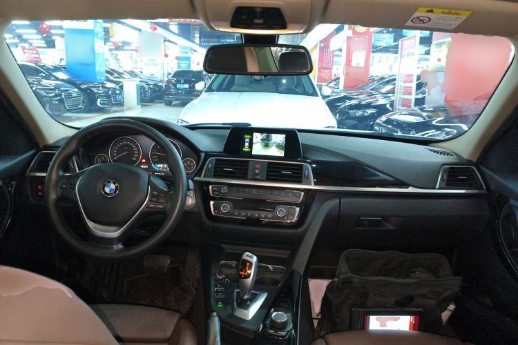 Used BMW 3 Series 2018 320Li Fashion Model
