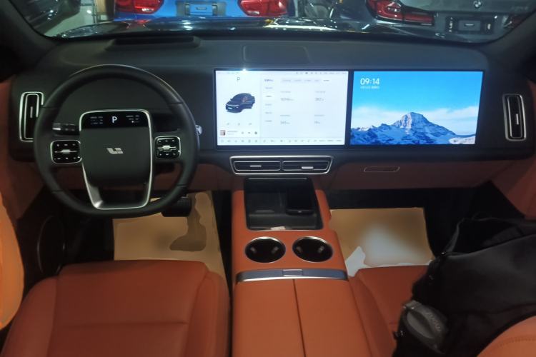 Used Li Auto L6 2024 Pro Model Center Console