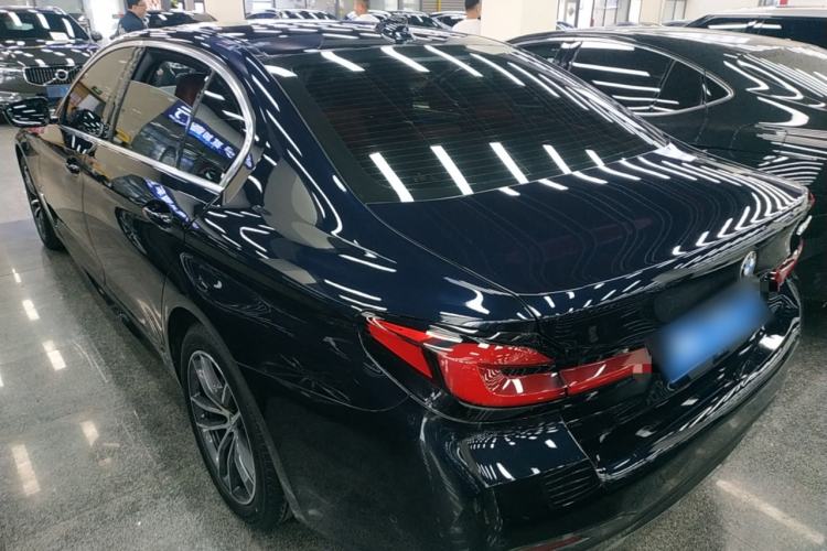 Used BMW 5 Series 2022 525Li M Sport Package Rear Left 45 Deg