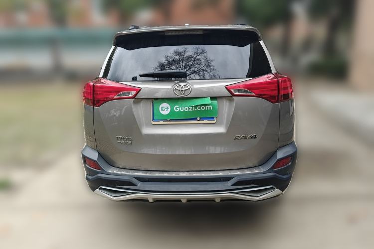 Used Toyota RAV4 2015 2.0L CVT Two-Wheel Drive Fashion Edition
