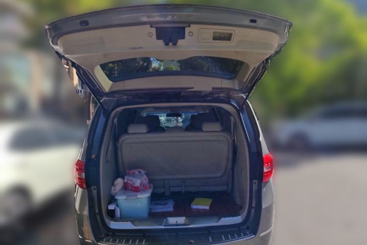 Used Buick GL8 2018 28T Luxury Model China VI Standard Trunk