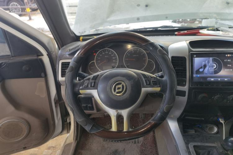 Used Huanghai Challenger SUV 2010 2.0L Two-Wheel Drive DD6490P