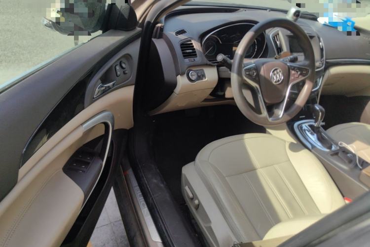 Used Buick Regal 2015 2.0L Elite Fashion Edition Driver Seat