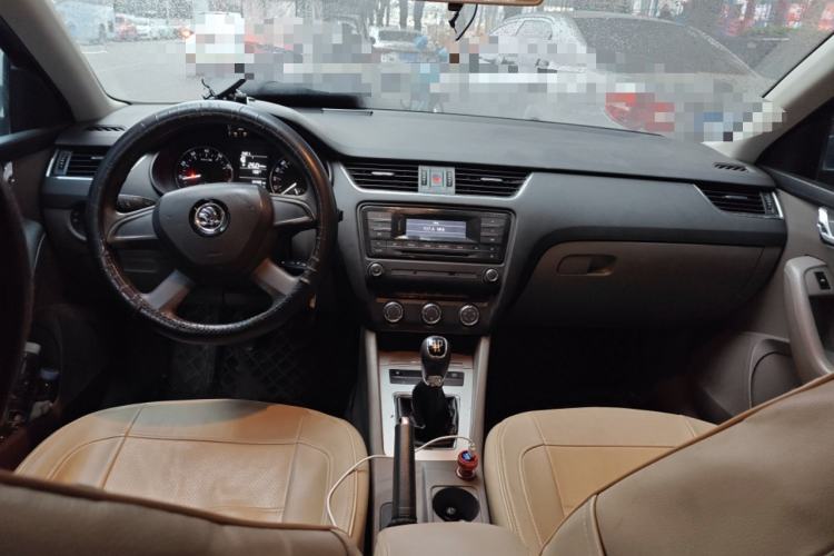 Used Skoda Octavia 2015 1.6L Manual Yijie Edition